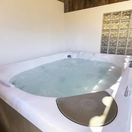 Private With Pool&jacuzzi, Bbq&pizzaoven Casa vacanze Santo Isidoro