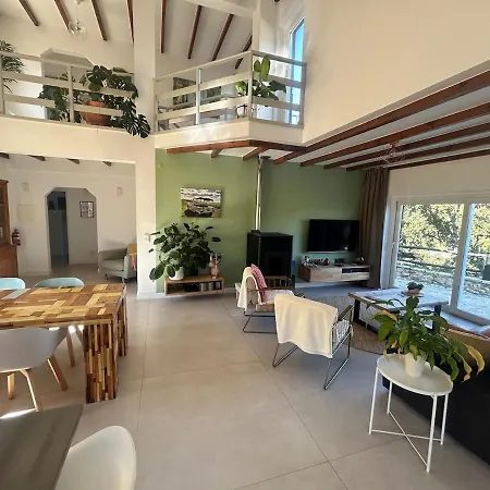 Private With Pool & Jacuzzi, Bbq & Pizzaoven